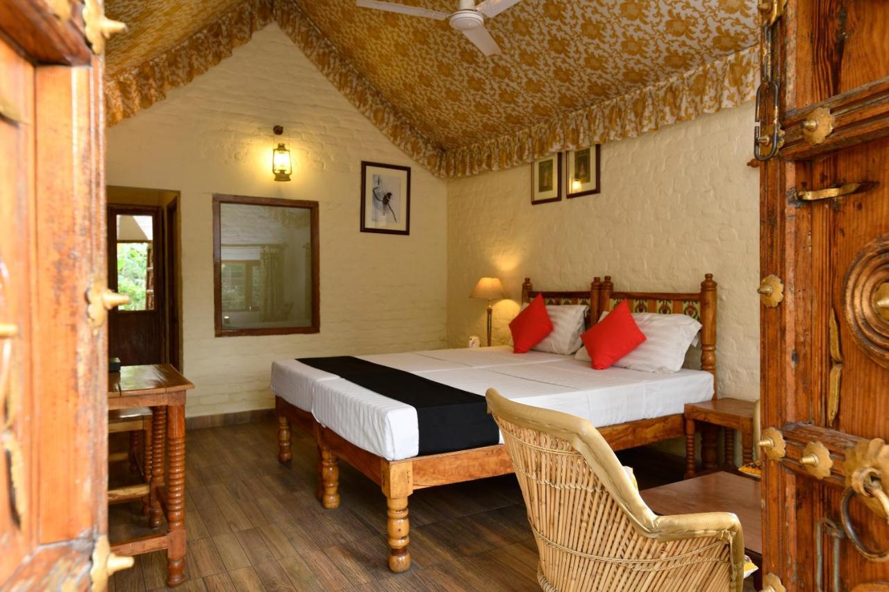 Hotel Sunbird Bharatpur Ngoại thất bức ảnh