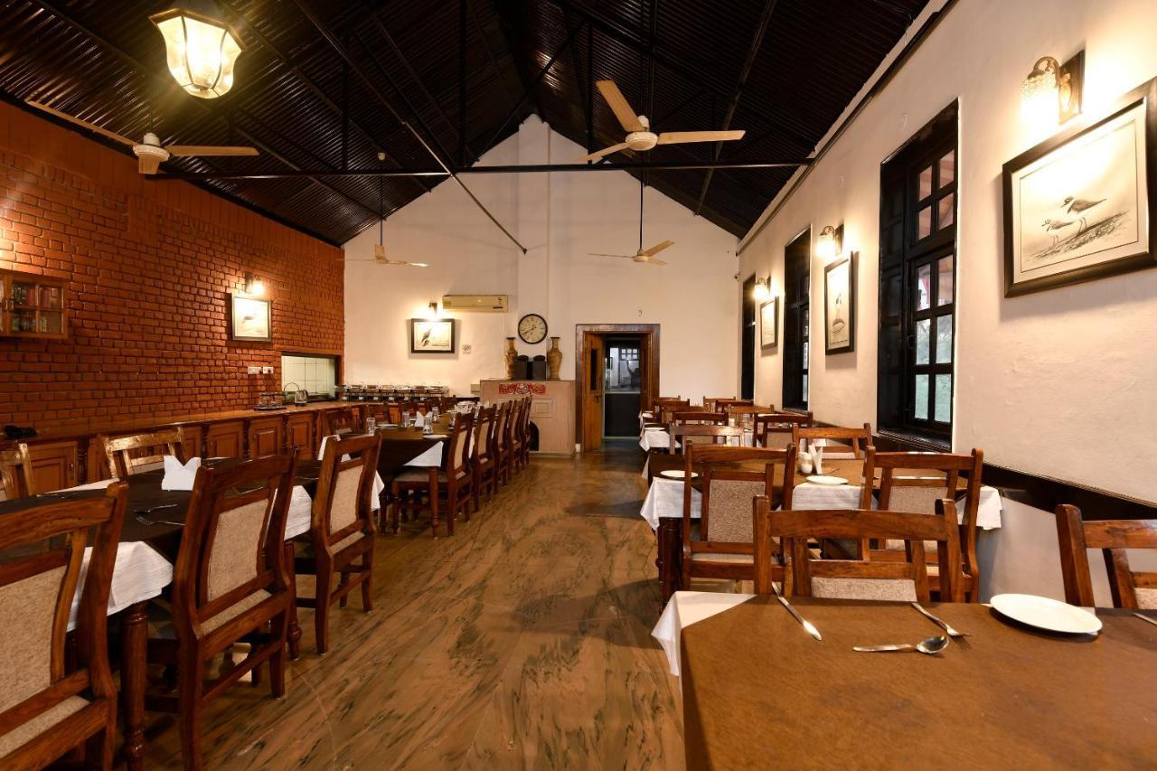 Hotel Sunbird Bharatpur Ngoại thất bức ảnh