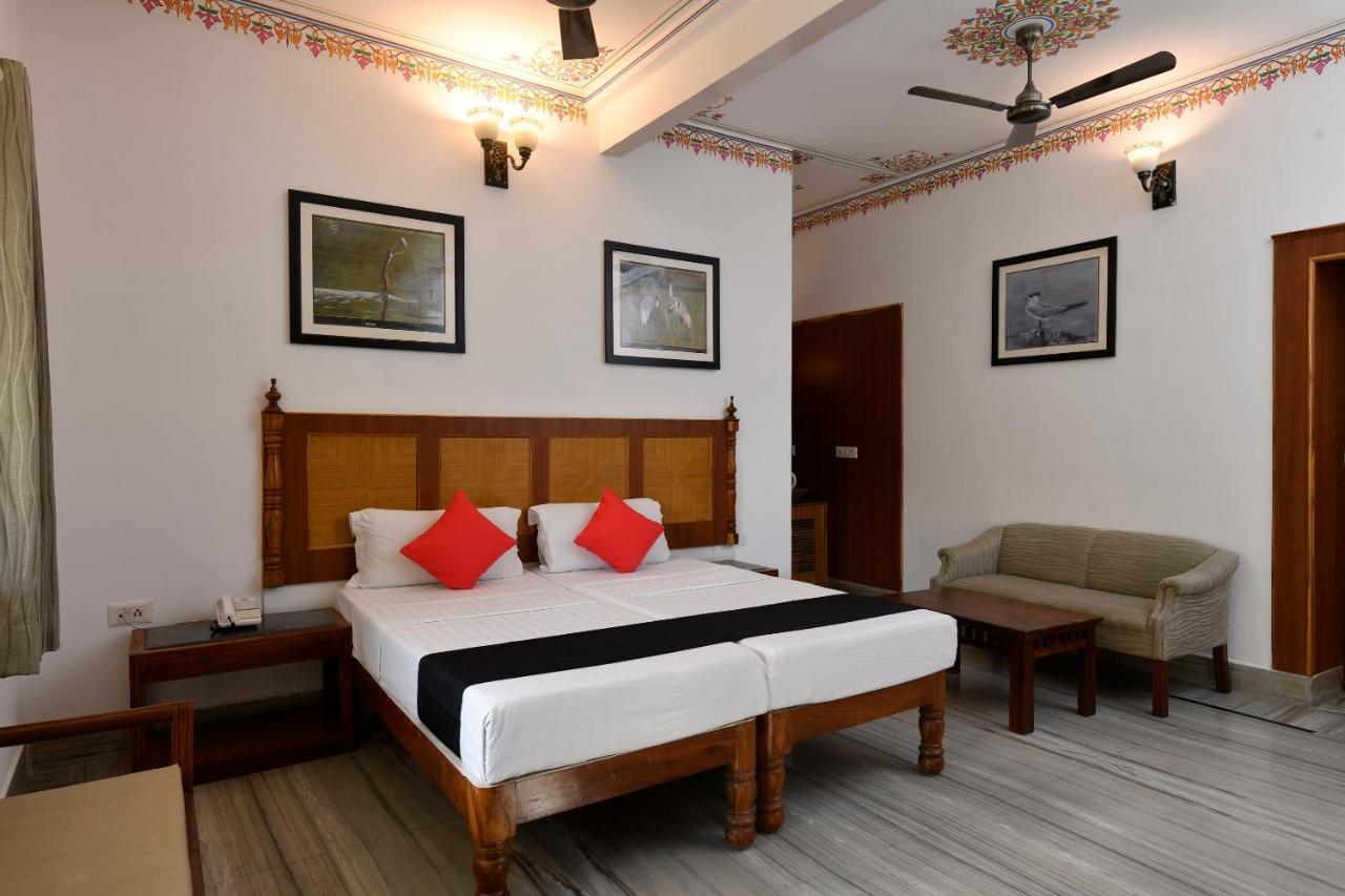 Hotel Sunbird Bharatpur Ngoại thất bức ảnh