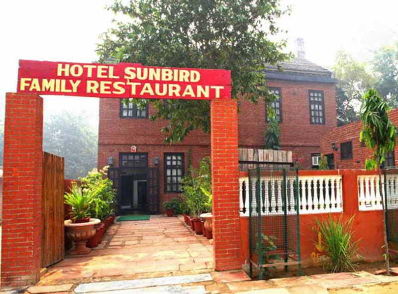Hotel Sunbird Bharatpur Ngoại thất bức ảnh