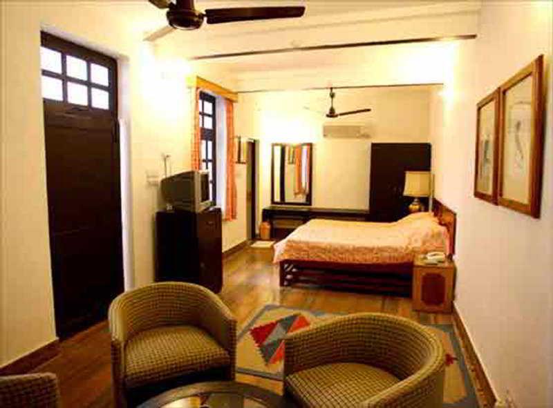 Hotel Sunbird Bharatpur Ngoại thất bức ảnh